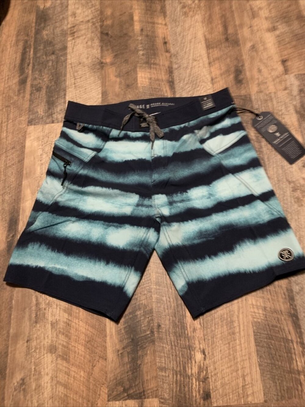 Roark Savage Buff Bay 19” Boardshorts Aqua Blue Mens Sz 30 NWT $60 Stretchy